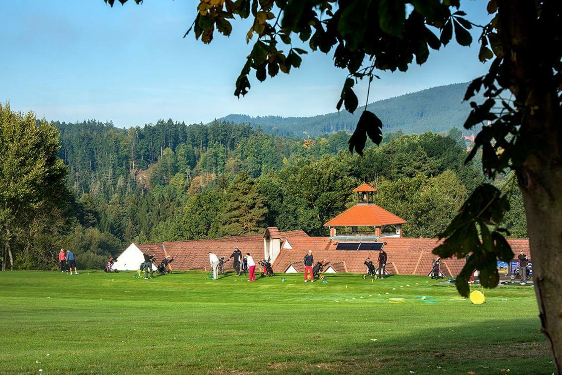 Wellness Hotel Svachovka Mírkovice エクステリア 写真