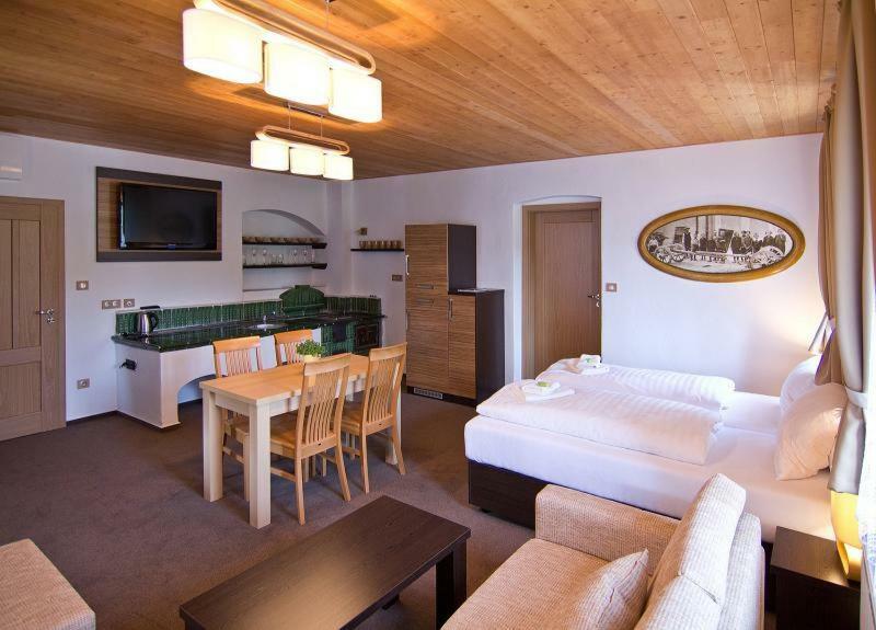 Wellness Hotel Svachovka Mírkovice エクステリア 写真